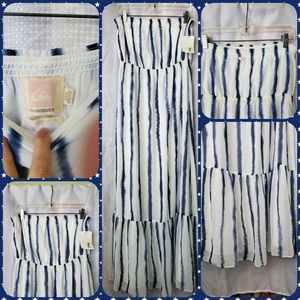 ***NWT Strapless Maxi Dress***